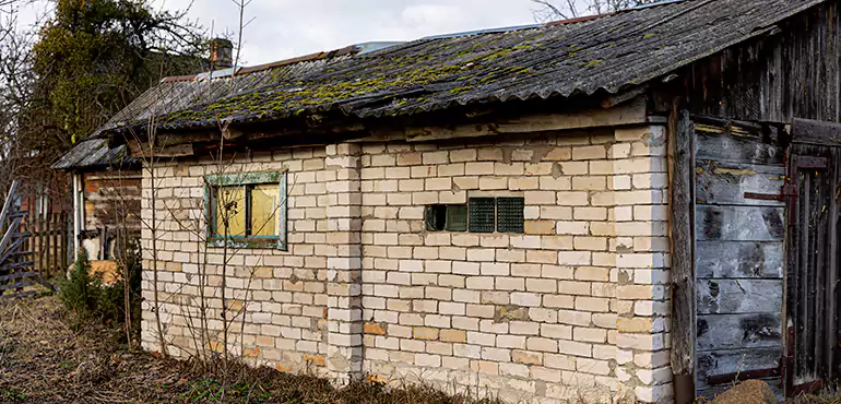 Cracks in Foundation Walls or Slab in Florida, FL